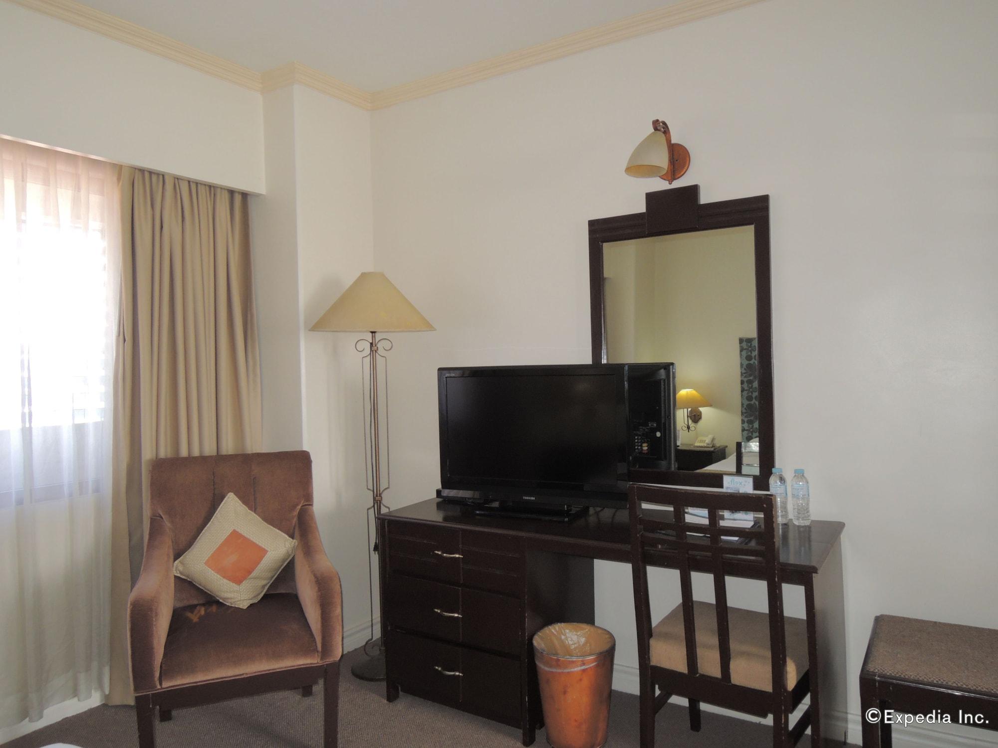 The Bellavista Hotel Lapu-Lapu City Exterior foto