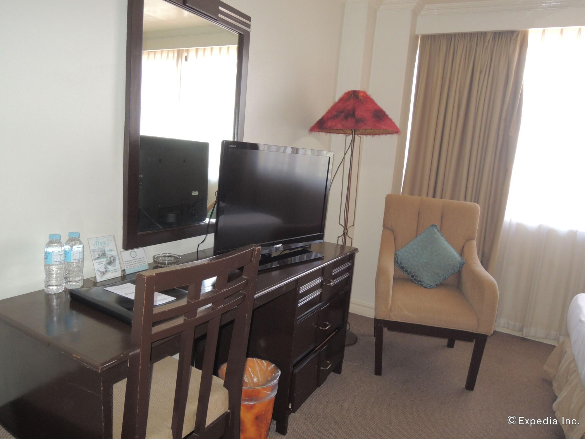 The Bellavista Hotel Lapu-Lapu City Exterior foto