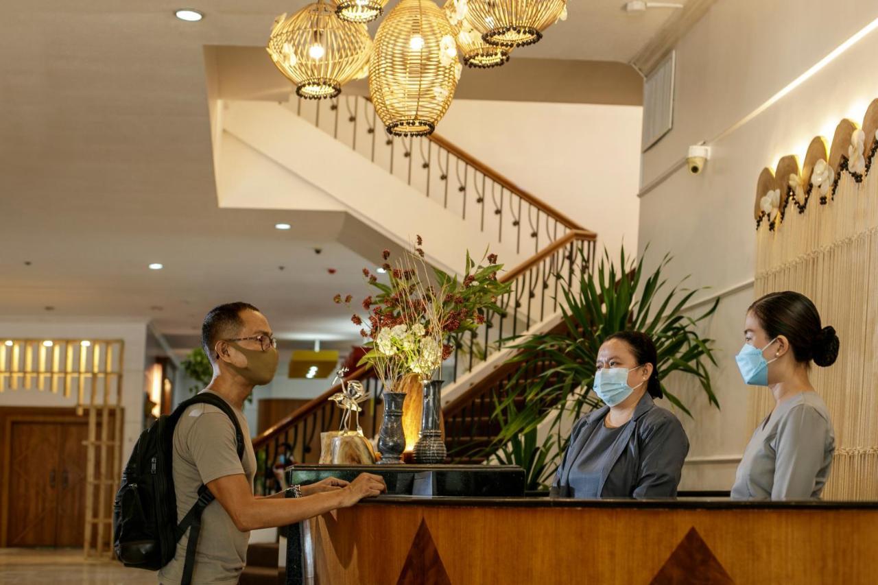 The Bellavista Hotel Lapu-Lapu City Exterior foto