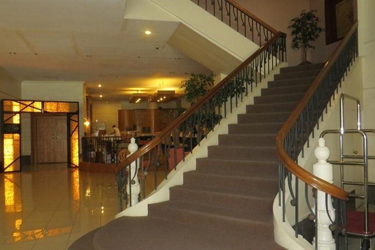 The Bellavista Hotel Lapu-Lapu City Exterior foto