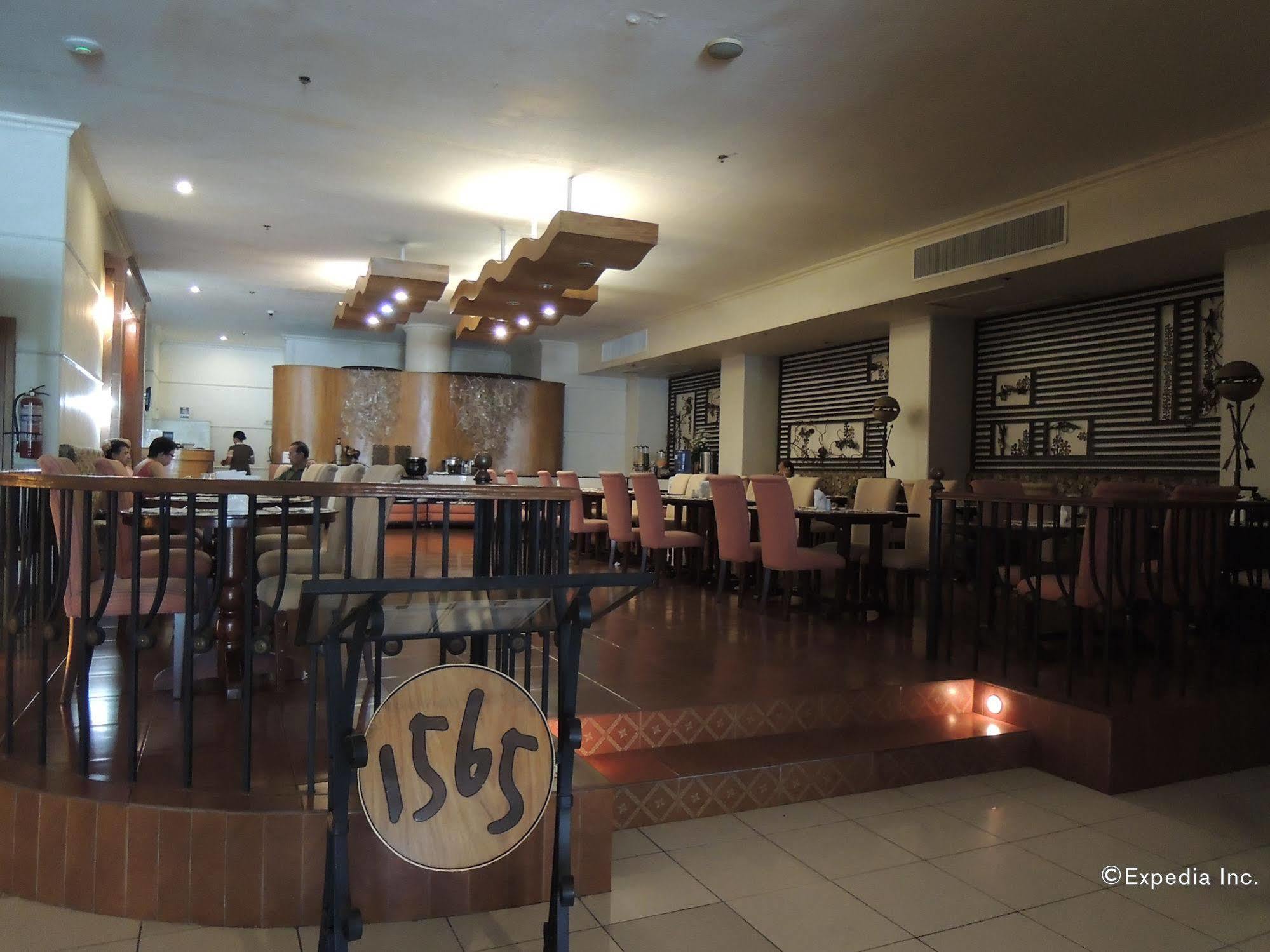 The Bellavista Hotel Lapu-Lapu City Exterior foto
